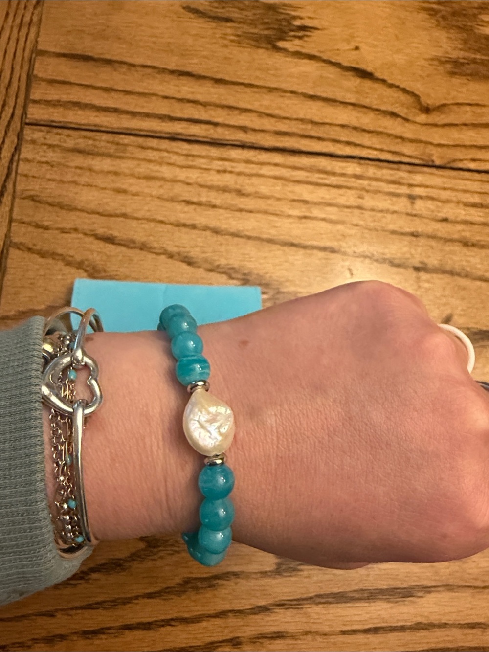 NWOT T. Jazelle - Turquoise Beaded Bracelet with Pearl Accent - Women's Jewelry